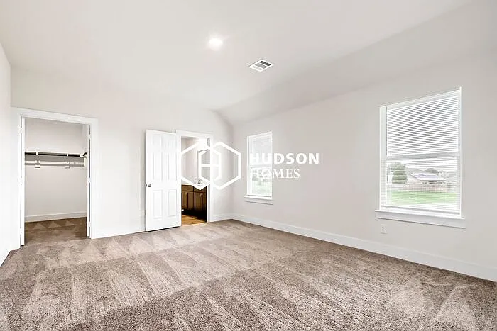 2813 Woodbrook Dr — Photo 6