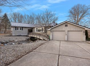14220 Jessica Ct, Bloomington, IL 61705