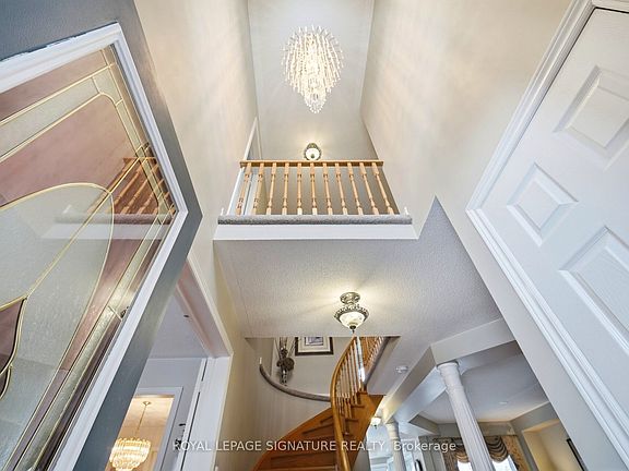 5th image of 52 Durham St