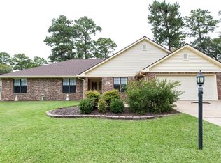 408 Burning Tree Dr, Huntsville, TX 77340