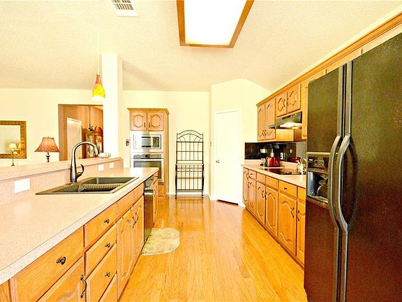 5th image of 5509 Flowerwood Ln