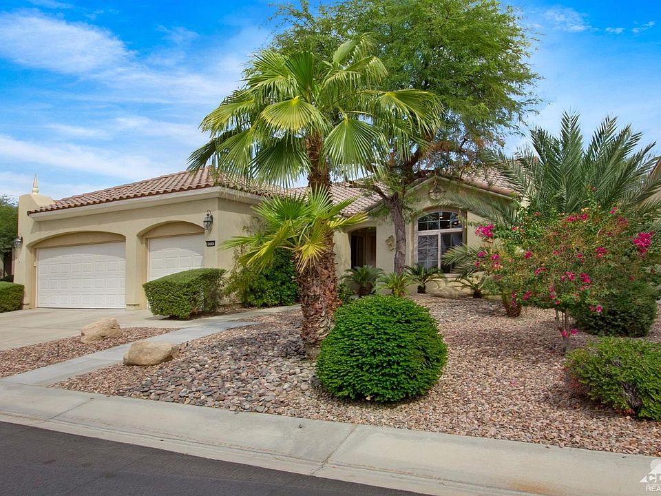 1st image of 80552 Avenida Santa Isadora