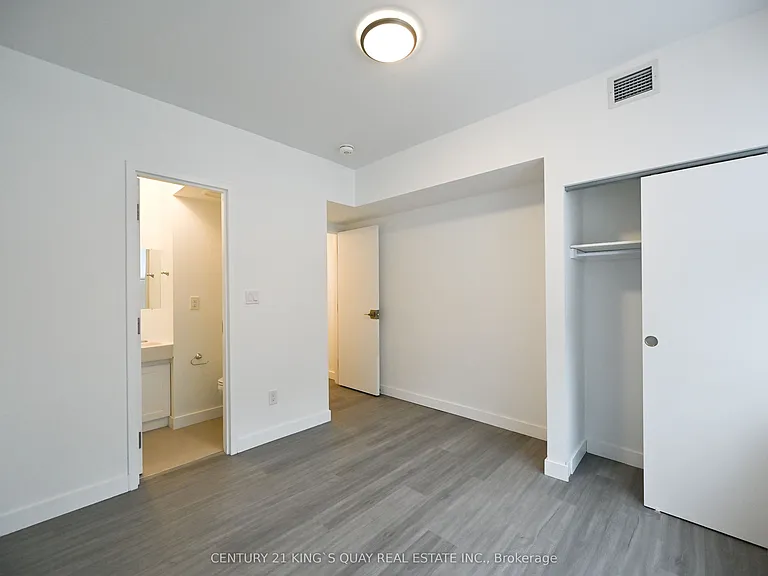 1A Leonard Ave #2 — Photo 6