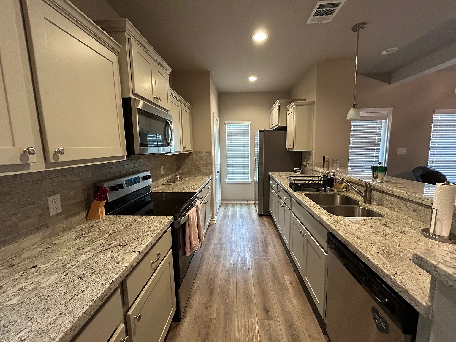 511 Hayes Lane - 1 — Photo 4