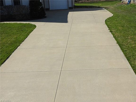 4th image of 2880 Brookfield Dr