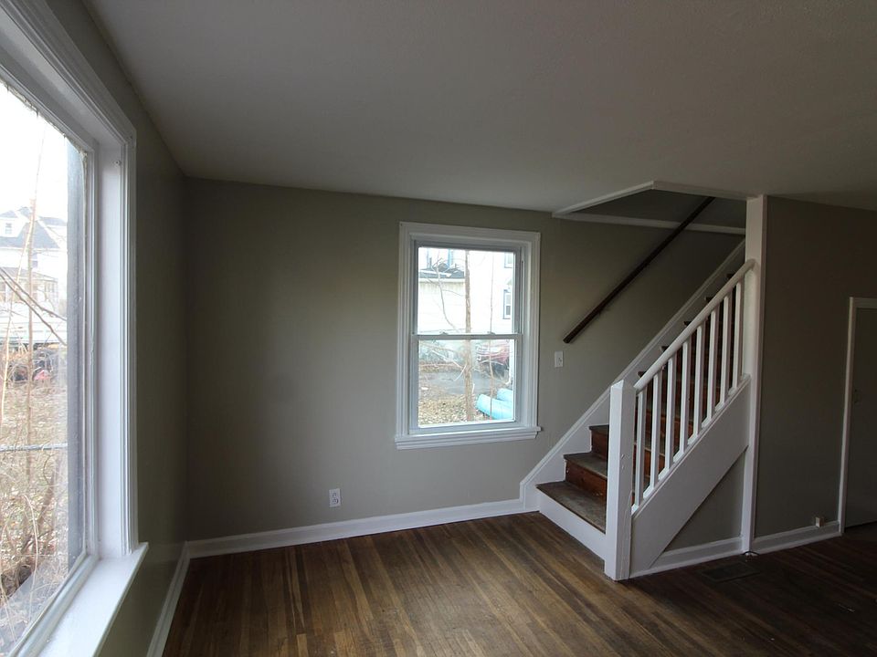 1st image of 108 Madison St