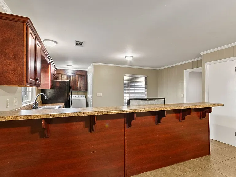 242 Cedar Crst — Photo 12