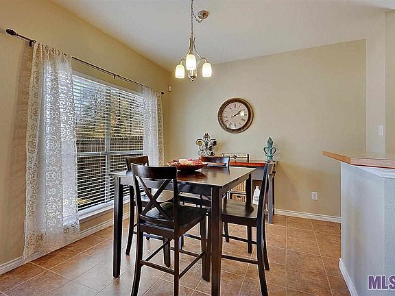 4th image of 26436 Feliciana Ave