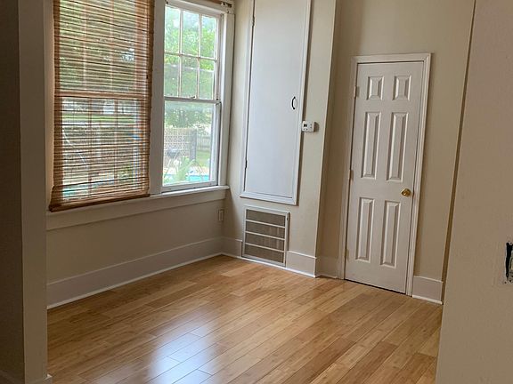 4th image of 3324 Napoleon Ave #A
