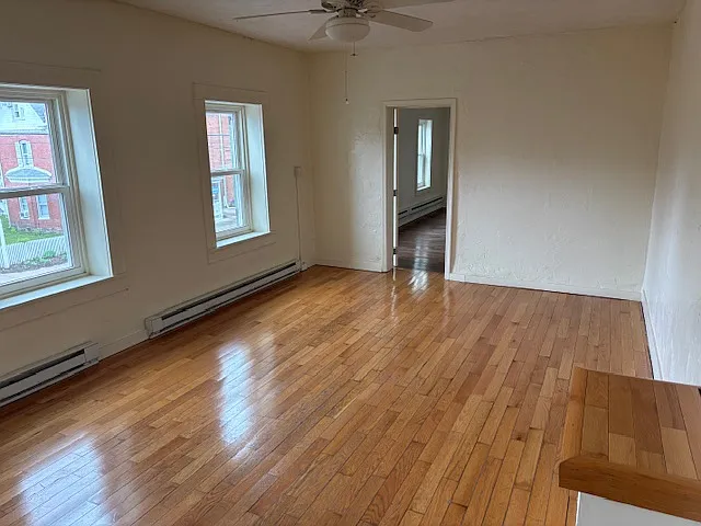 130 W King St #A — Photo 5