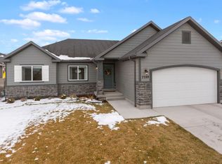 7599 N Evans Ranch Dr, Eagle Mountain, UT 84005