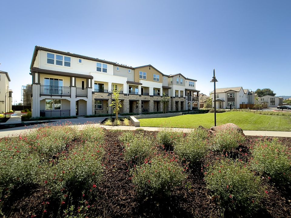 Moonstone by Brookfield Residential