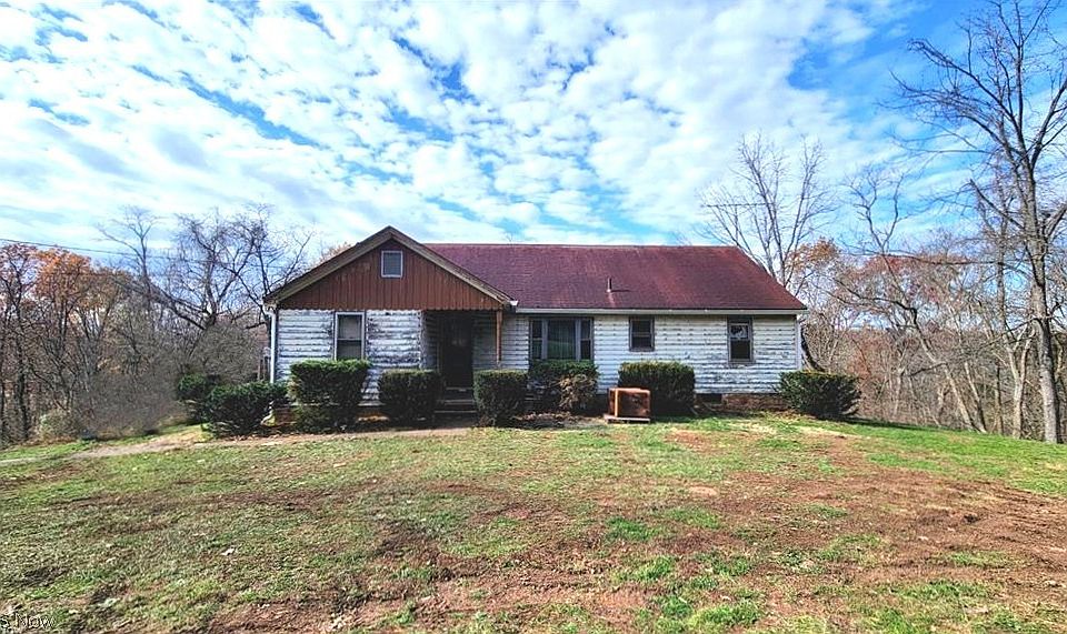 1st image of 641 Warren Chapel Rd