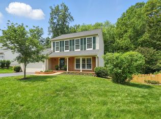 10832 Monticello Dr, Great Falls, VA 22066