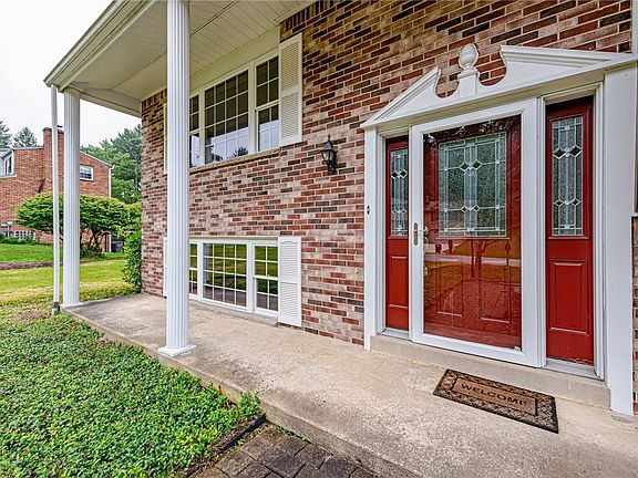 2nd image of 3728 Gleneagle Dr