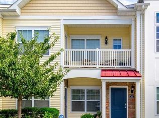 43 Barley Ln, Patchogue, NY 11772