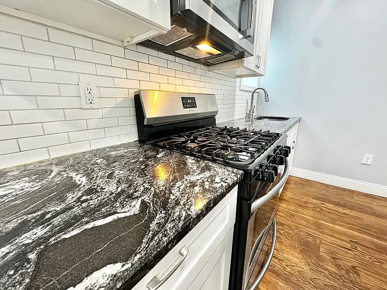224 Niles St #2F — Photo 6