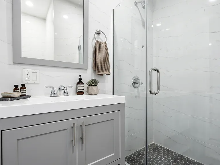 961 Columbus Ave #7R — Photo 4