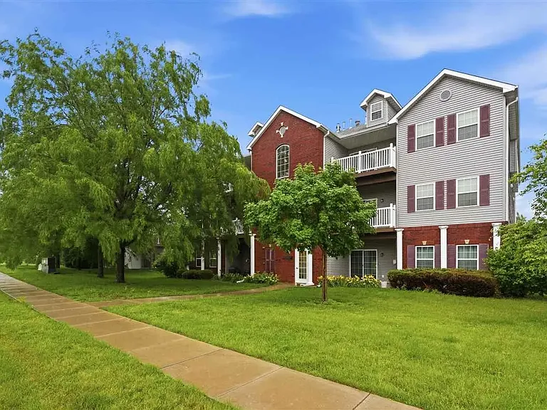 880 Rachael St #301 — Photo 1