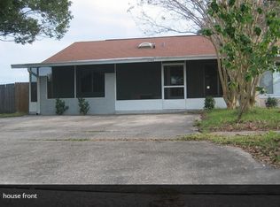 2700 Coral Reef Dr, Orlando, FL 32826
