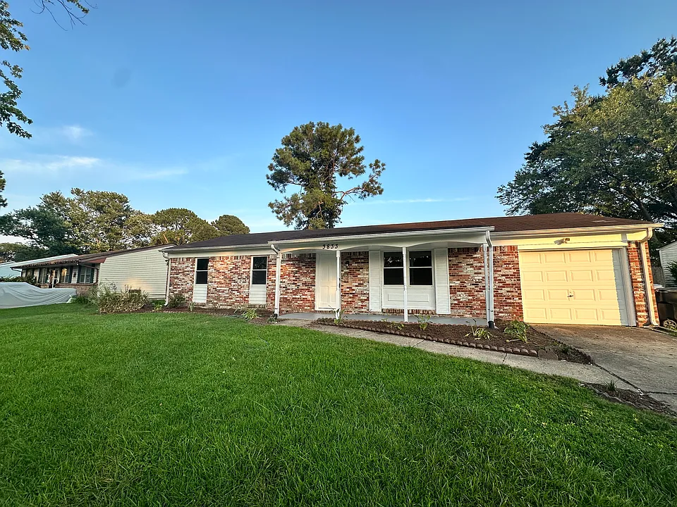 3833 Forrester Ln