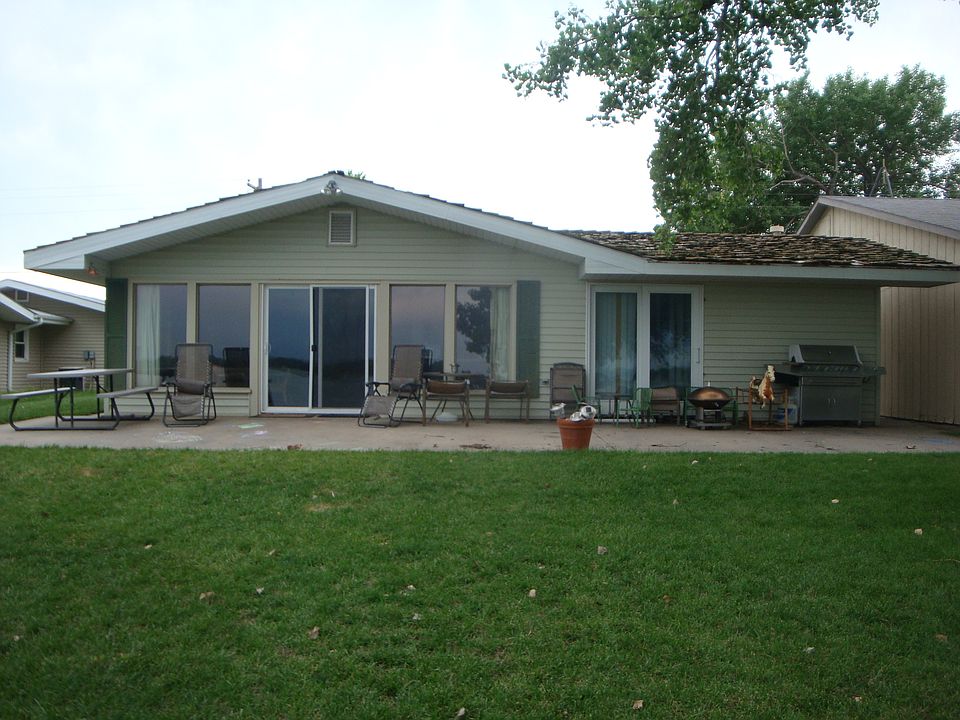 1st image of 16 Merriweather Dr