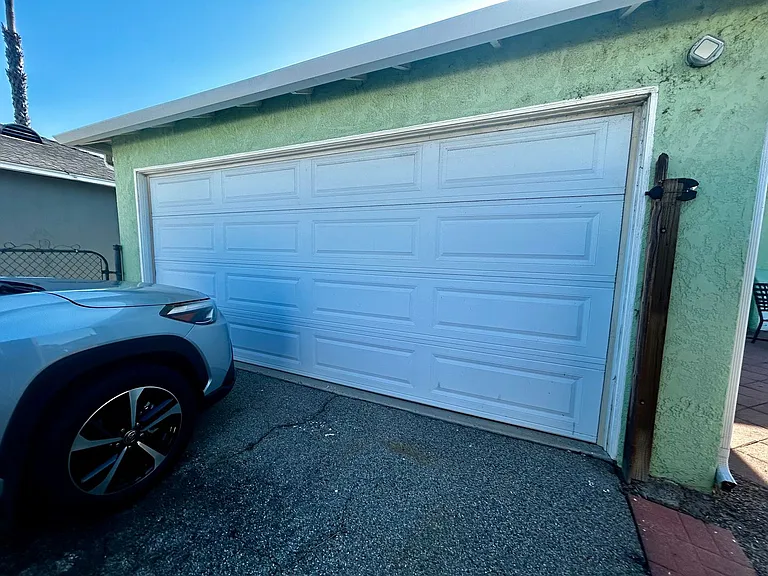 2239 Clark Ave — Photo 23