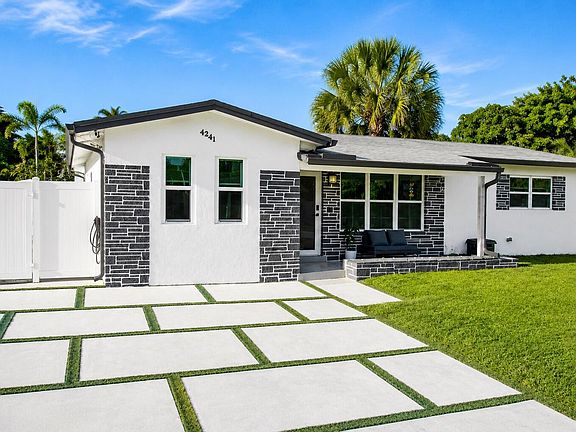 3rd image of 4241 SW 21ST Street