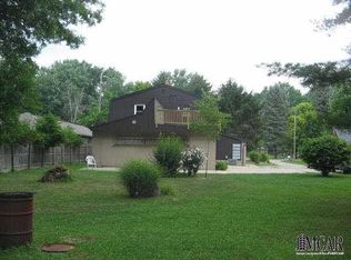 6355 Whiteford Center Rd, Lambertville, MI 48144