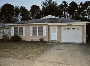 51 Meadowbrook Rd, Brick, NJ 08723