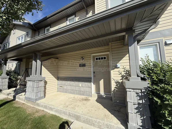 153 Silkstone Rd W #2, Lethbridge, AB T1J 3Y6