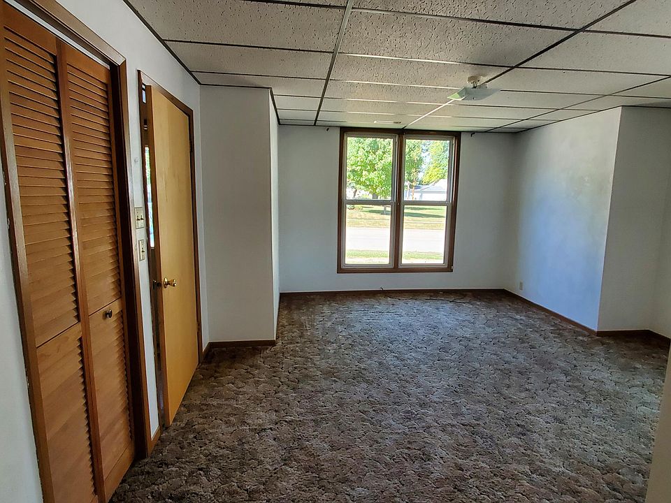 2nd image of 309 E 2nd St APT 1
