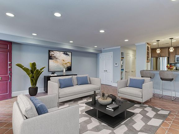 Extra Large Living Area