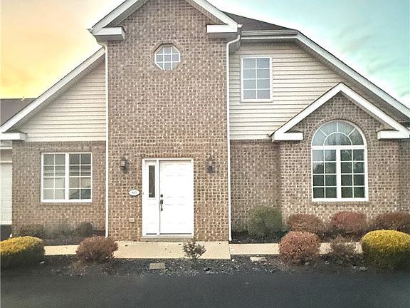 2nd image of 60 Nicholas Dr