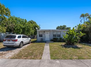 3621 SW 45th Ter, Hollywood, FL 33023