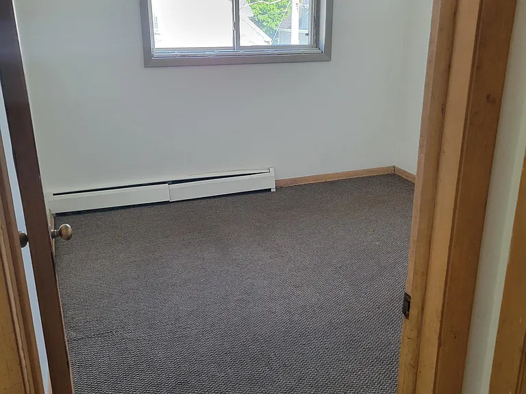 6521 W Beloit Rd — Photo 10