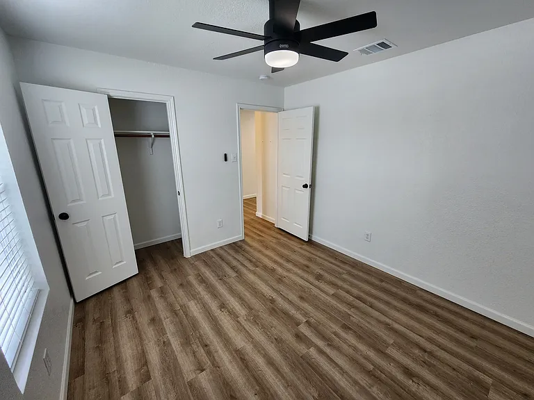 12808 Kingsgate Dr — Photo 7