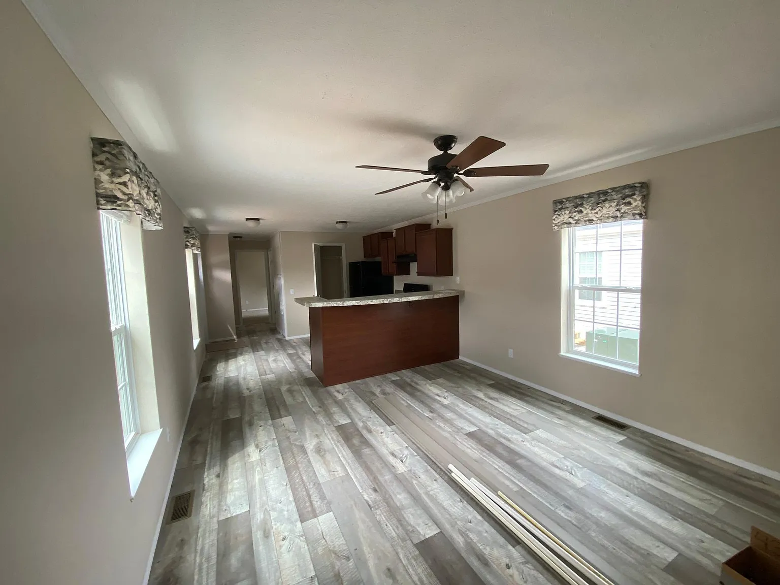 3 bed, 880 sqft, $1,250 — Photo 3
