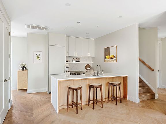 3rd image of 222 16th St #5H