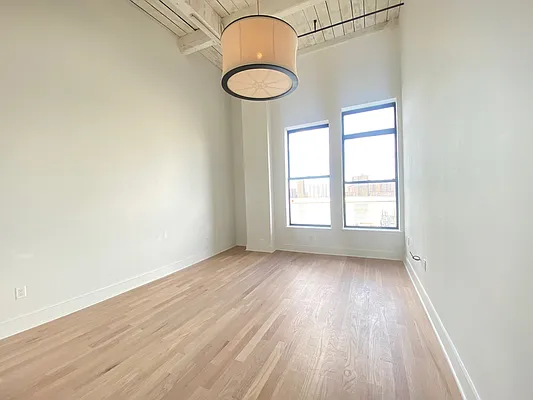 Rented by Dream Space Realty | media 8