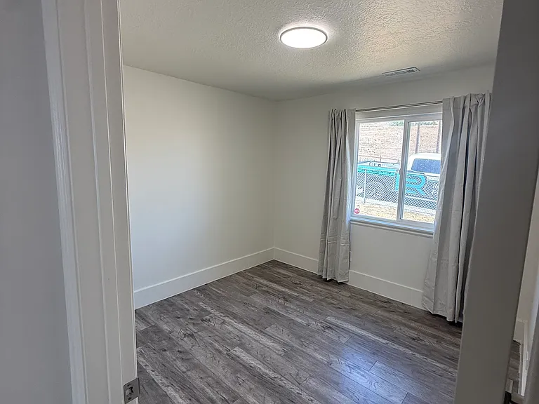 3087 S 9200 W — Photo 8