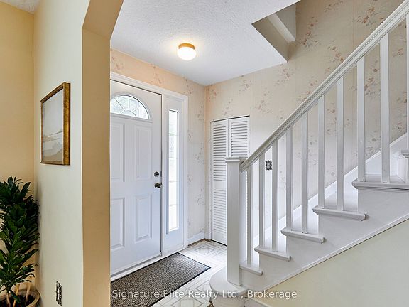 3rd image of 45 Heathfield Dr