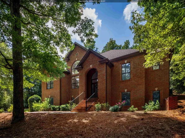 105 Quarter Horse Ln, Alabaster, AL 35007