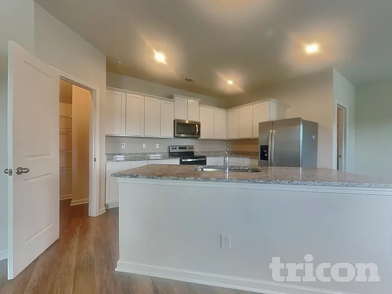 1317 Deutz Dr — Photo 4