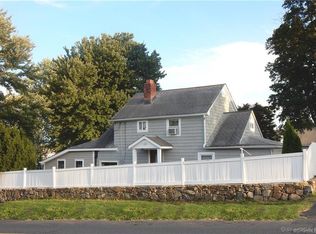 301 Old Town Rd, Bridgeport, CT 06606