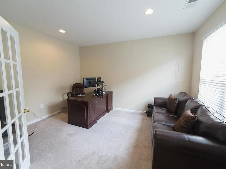 42462 Malachite Ter — Photo 18
