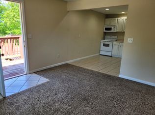1009-1 Briarwood Rd, Carterville, IL 62918