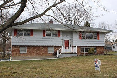 4th image of 36 Park Hill Dr