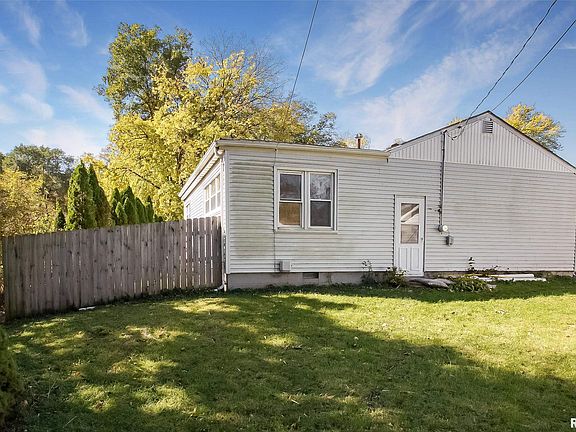 2nd image of 5702 N Terrace Ct #4