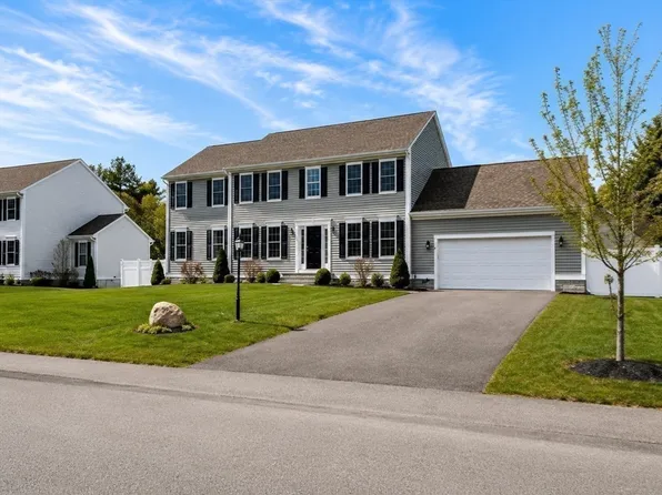 52 Oldfield Rd, Bridgewater, MA 02324